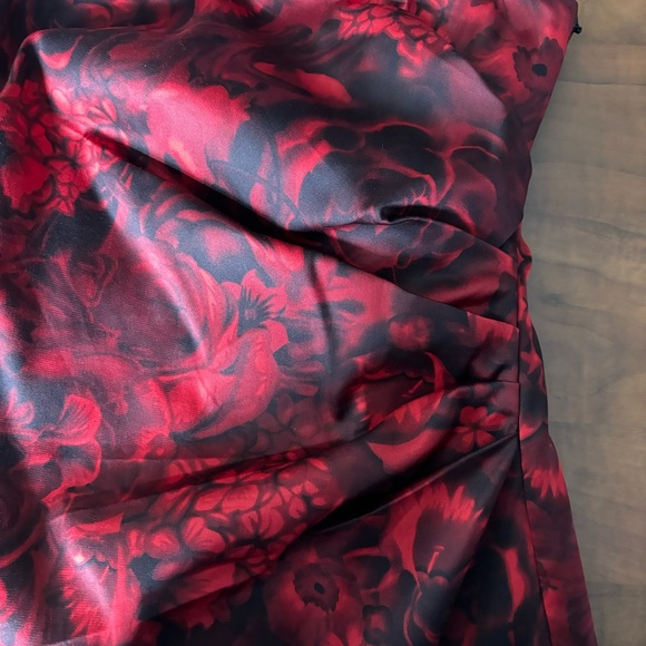 Ann Taylor Petite Size 0 Red Rose Mini Strapless Silk Bodycon Dress - Picture 3 of 14